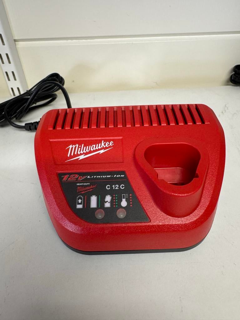 Milwaukee C12 C acculader, Ophalen of Verzenden, Nieuw