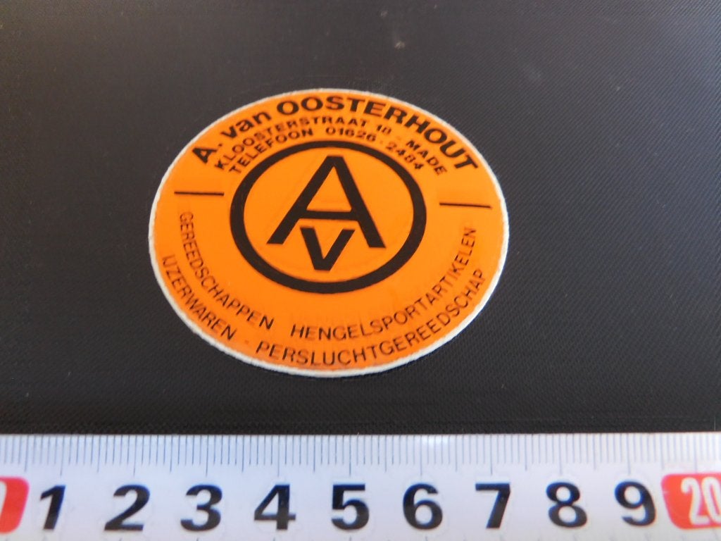 sticker made a van oosterhout gereedschappen hengelsport *, Ophalen, Zo goed als nieuw