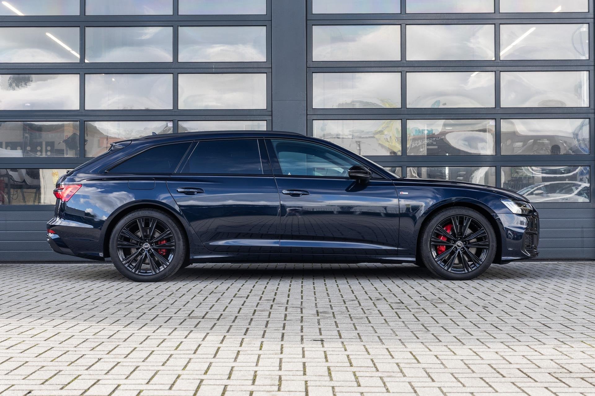 Audi A6 Avant 55 TFSIe 367pk quattro Pro Line S Competition, Auto's, Automaat, 12 maanden, Gebruikt, 4 cilinders