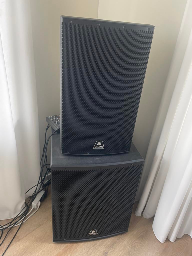 Devine onyx 15a + 18sa, Ophalen of Verzenden, Zo goed als nieuw, 120 watt of meer, Overige merken