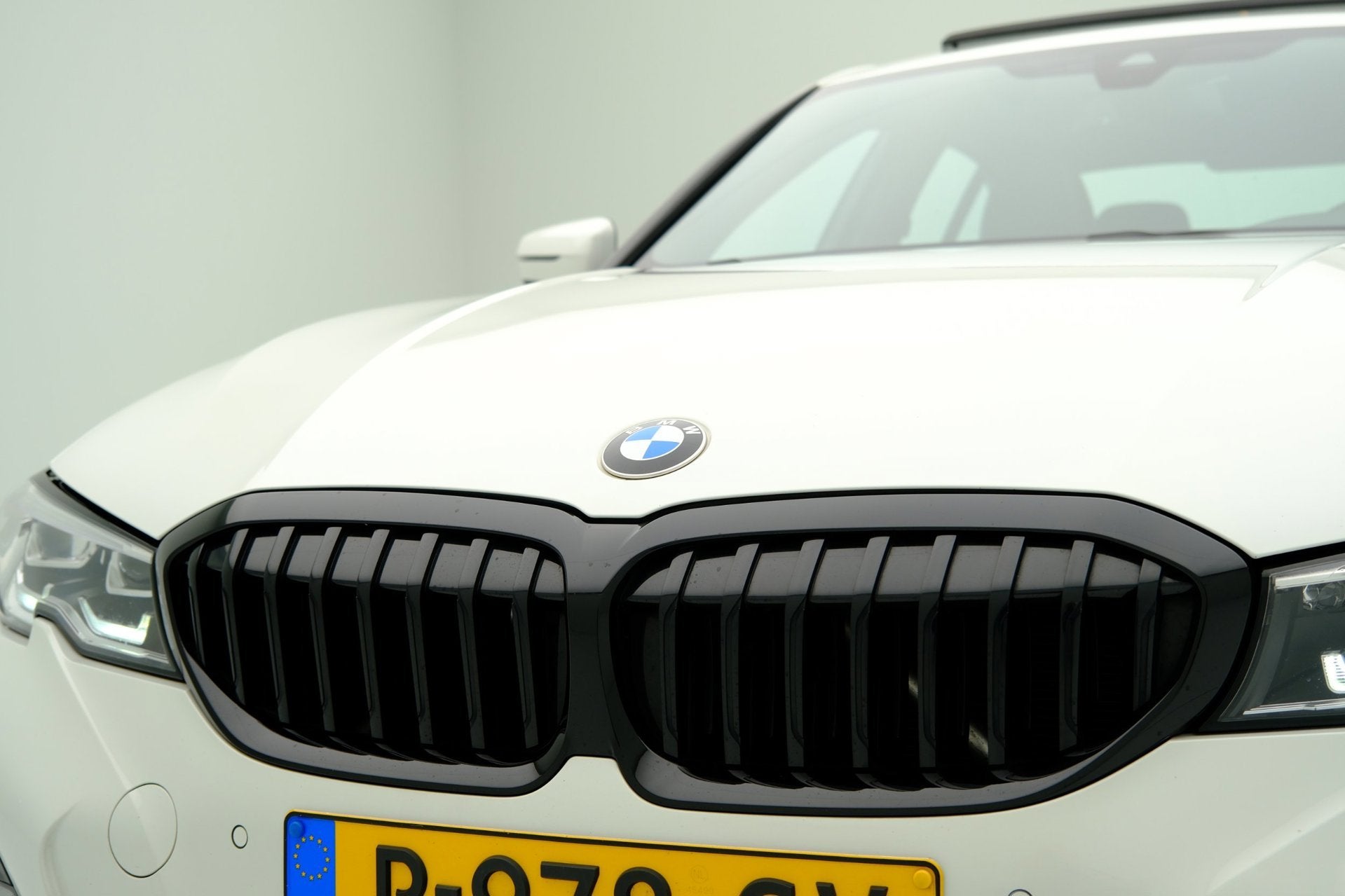 Foto 23 van BMW 3-serie 318i M Sport Aut. Navi|Leder-Alcantara|1e Eig|Pa