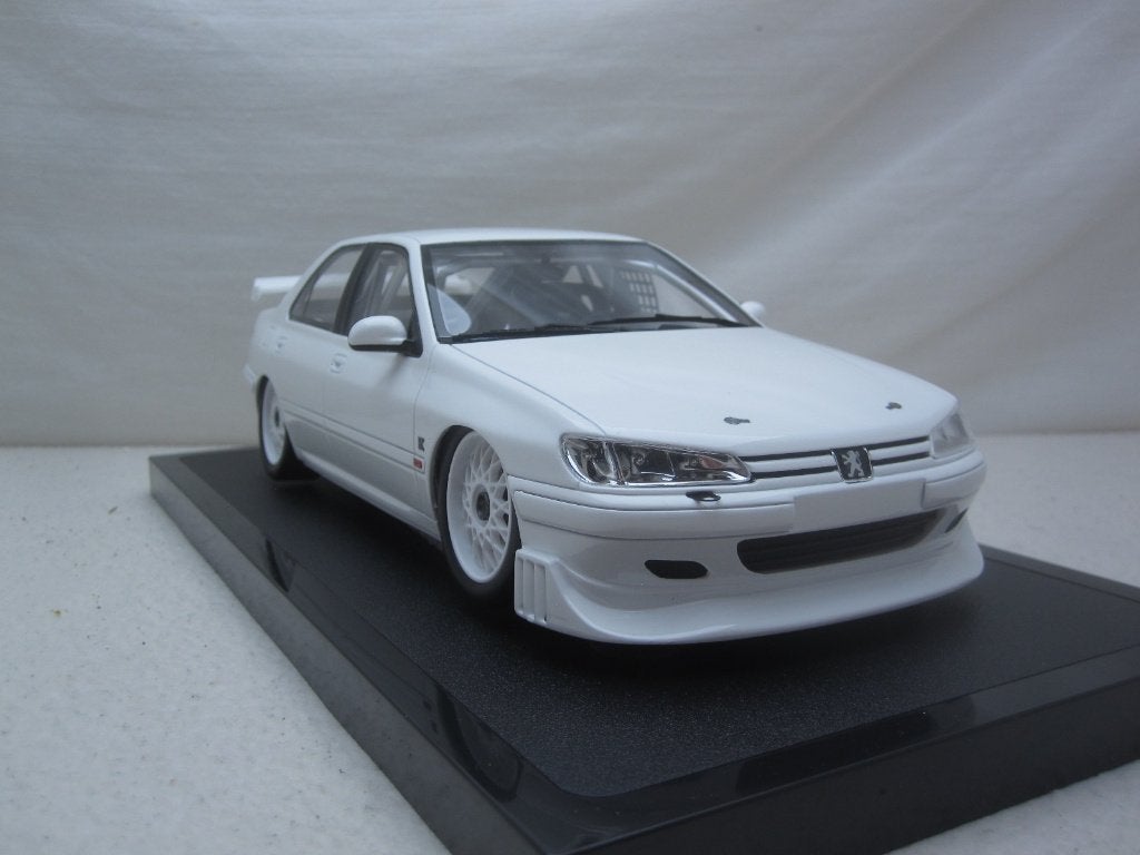 Peugeot 406 by Khyzyl Saleem 2024 wit 1:18 OttOmobile, Ophalen of Verzenden, Nieuw, Auto, OttOMobile