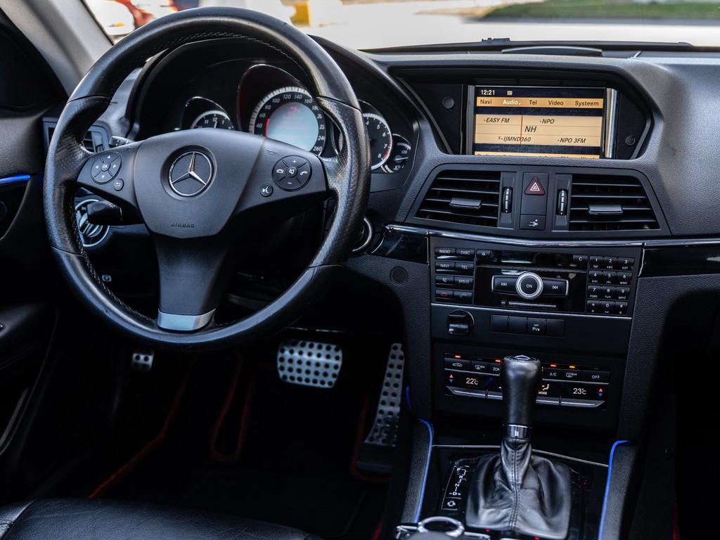 Mercedes-Benz E-klasse Coupé 250 CGI Elegance - PANORAMADAK, Auto's, Mercedes-Benz, Euro 5, Achterwielaandrijving, Zwart, 4 cilinders