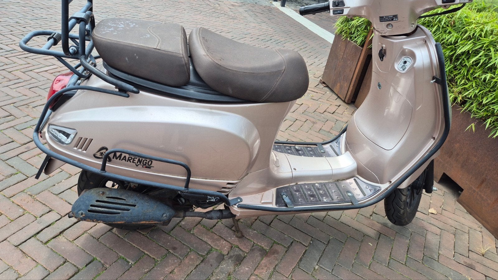 Marengo snorscooter, Ophalen, Benzine
