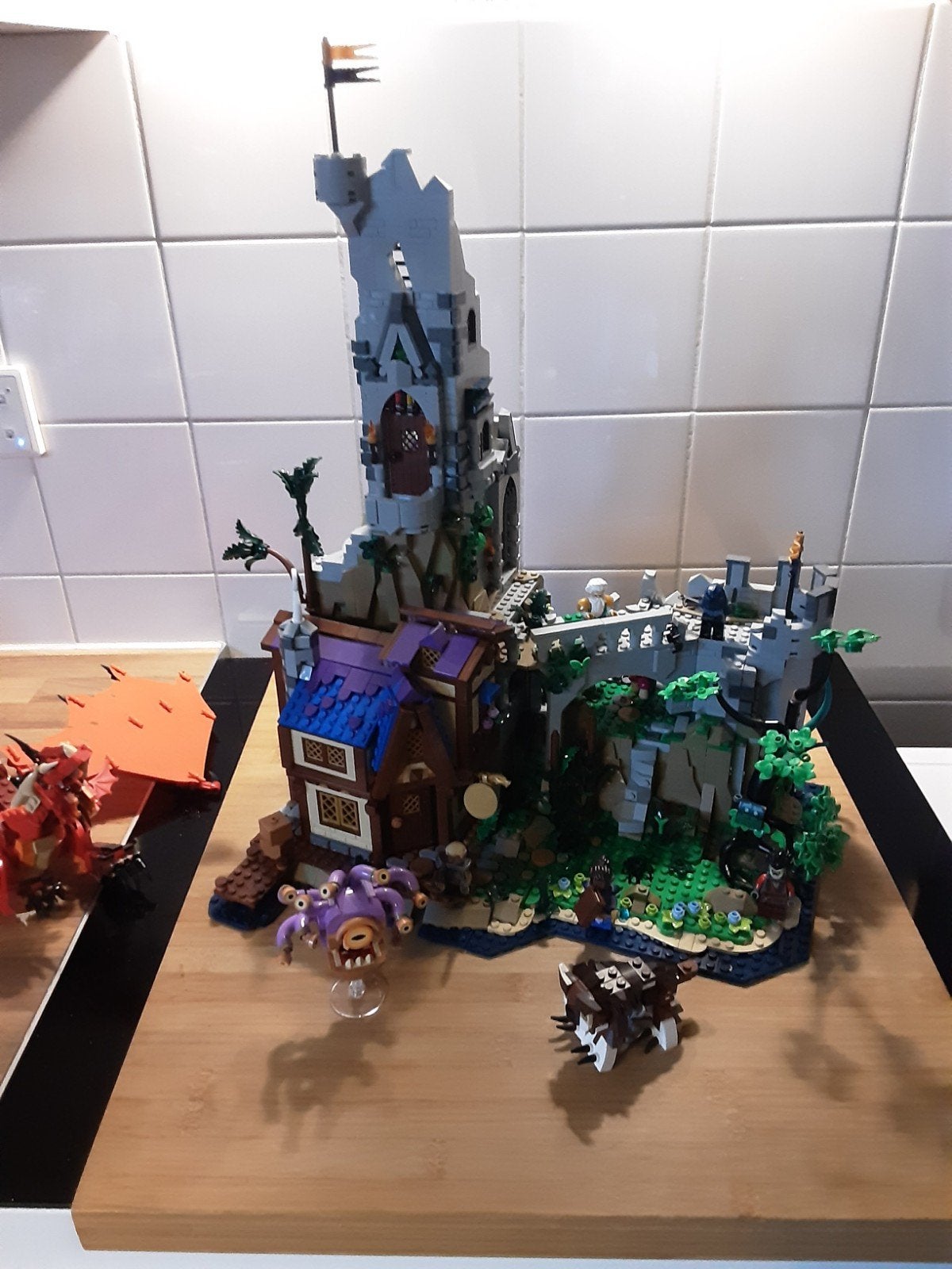 LEGO IDEAS DUNGEONS & DRAGONS. NR 21348, Lego, Ophalen of Verzenden, Zo goed als nieuw, Inclusief accessoires