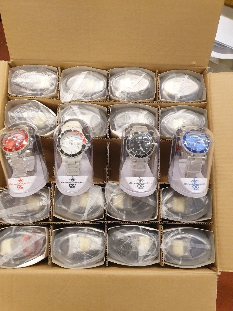 0560 doos met 20 horloges voor op de markt, Ophalen of Verzenden, Nieuw, Overige merken