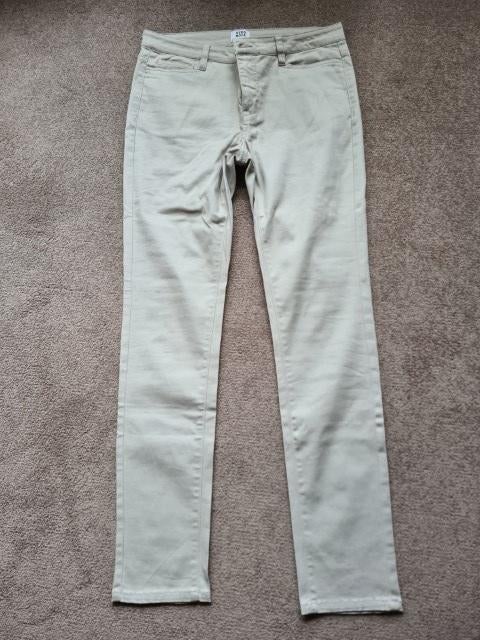 Spijkerbroek crème maat 40, Kleding | Dames, Spijkerbroeken en Jeans, Overige kleuren, Vero Moda, Nieuw, Ophalen of Verzenden