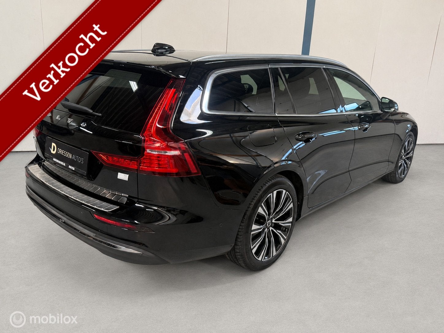 Volvo V60 2.0 T6 Recharge AWD Plus Bright LEER/LONG RANGE, Auto's, Automaat, Gebruikt, 4 cilinders, 1969 cc