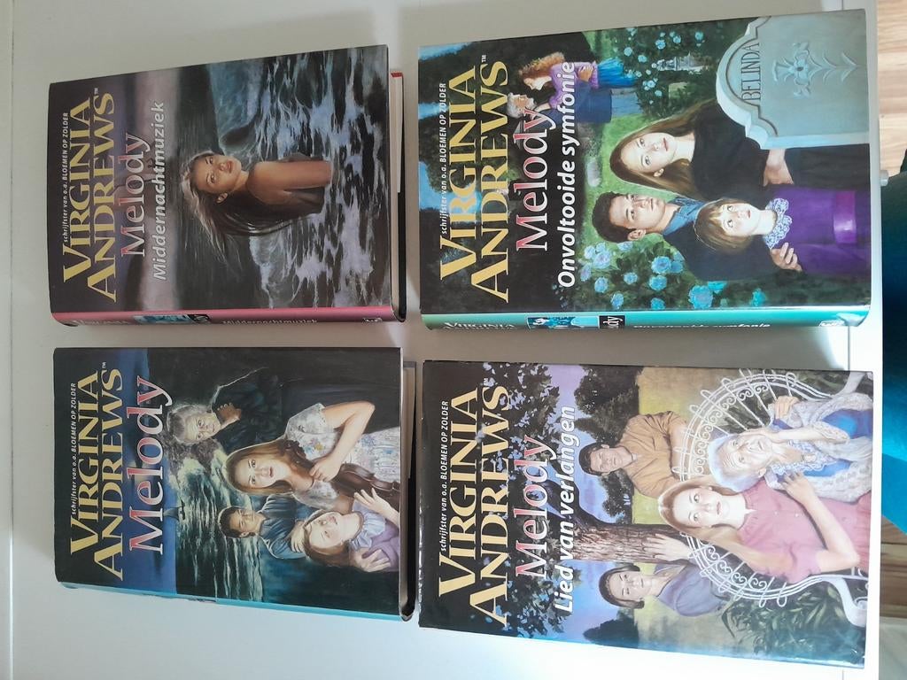 Virginia Andrews Melody Serie - 4 Boeken, Boeken, Ophalen of Verzenden, Gelezen, Virginia Andrews, Nederland