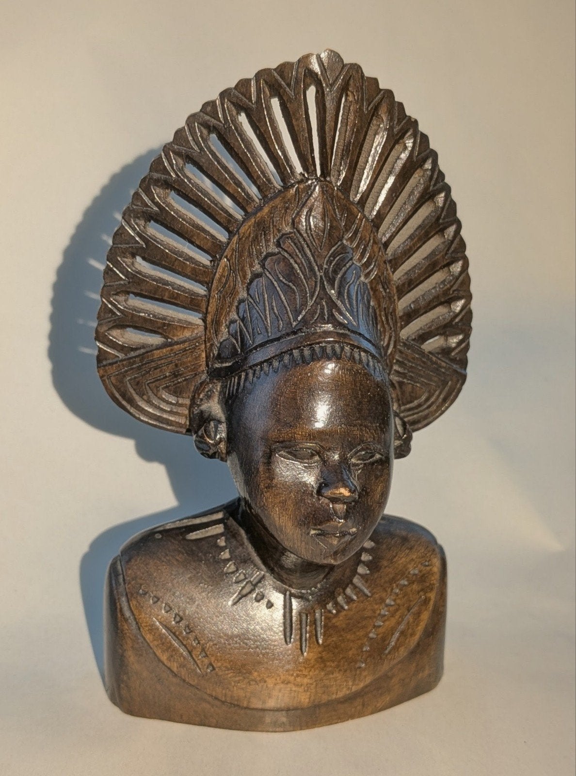 Houten Buste Javaanse Vrouw met Hoofdtooi - ca. 14cm hoog, Antiek en Kunst, Minder dan 20 cm, Buste, Ophalen of Verzenden, Handgemaakt