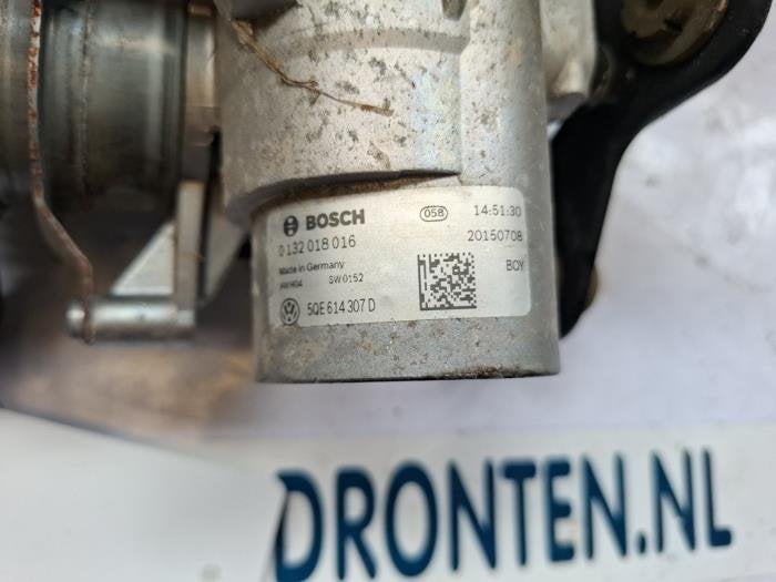 Vacuumpomp Rembekrachtiging van een Volkswagen Golf, Gebruikt, -, -, -