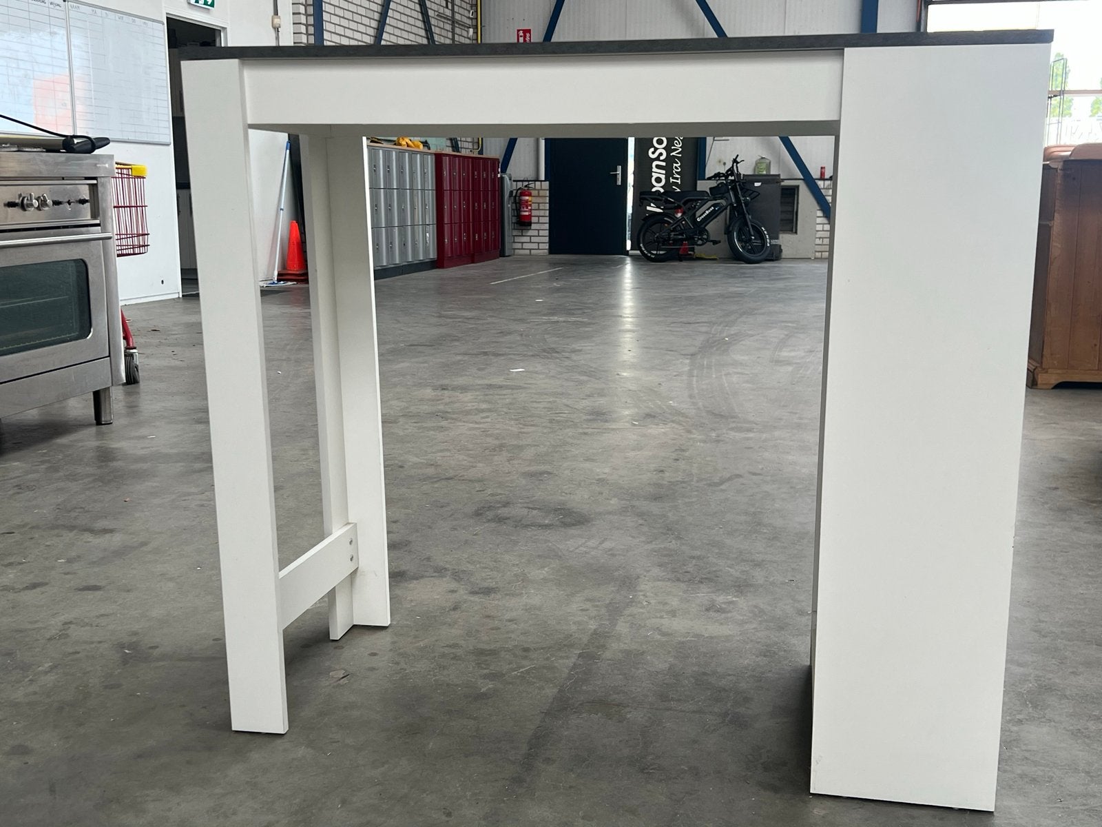 Witte bartafel met opbergvakken - 115x50x102 cm, Huis en Inrichting, Tafels | Statafels, Ophalen, Zo goed als nieuw, Nvt, Nvt