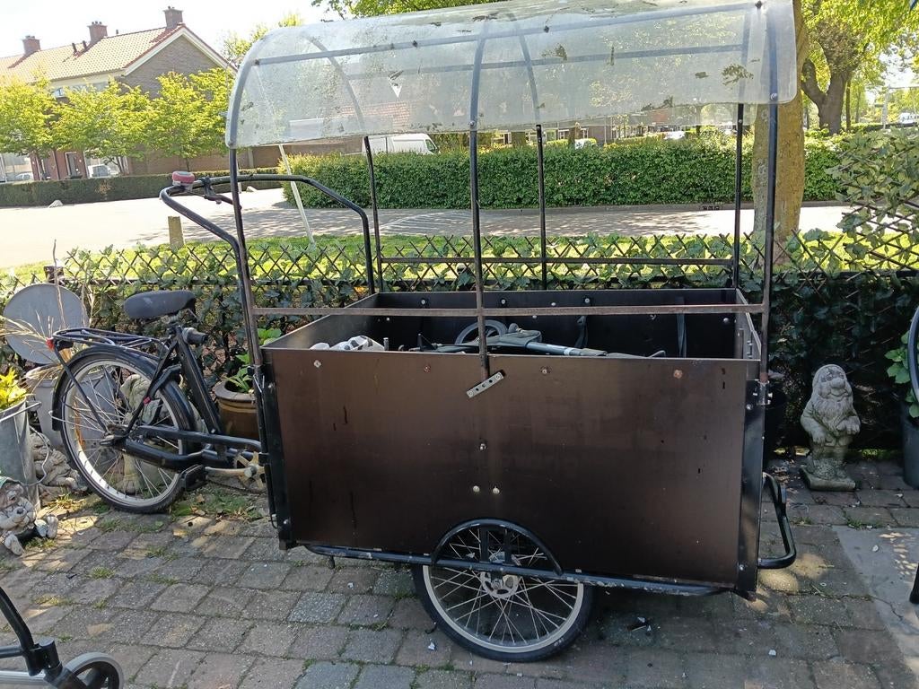 Bakfiets met dak er op, Fietsen en Brommers, Ophalen