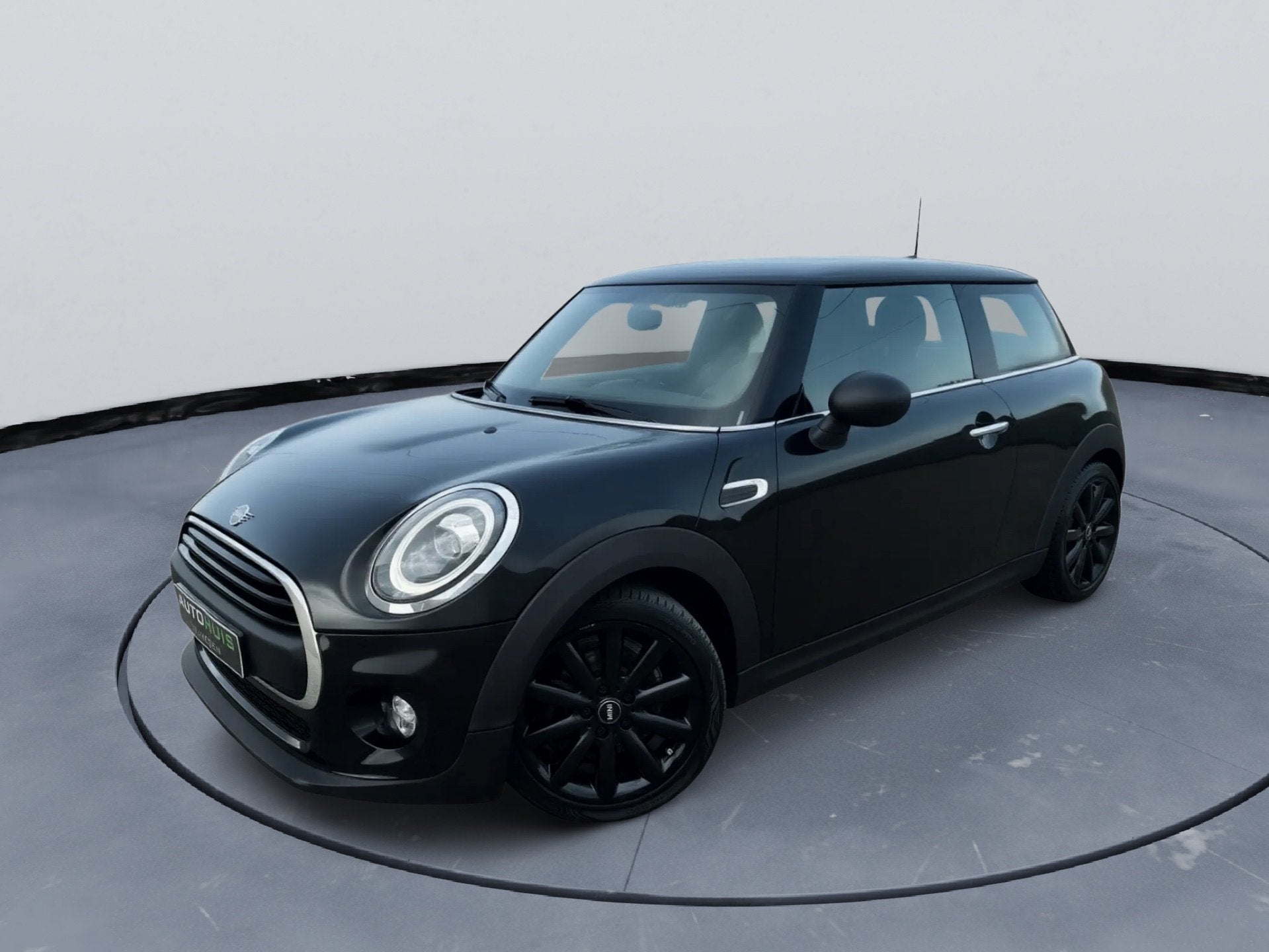 Mini Mini MINI 3-deurs 2018 Midnight Black Metallic Led kopl, Auto's, Voorwielaandrijving, 1160 kg, Stof, Gebruikt