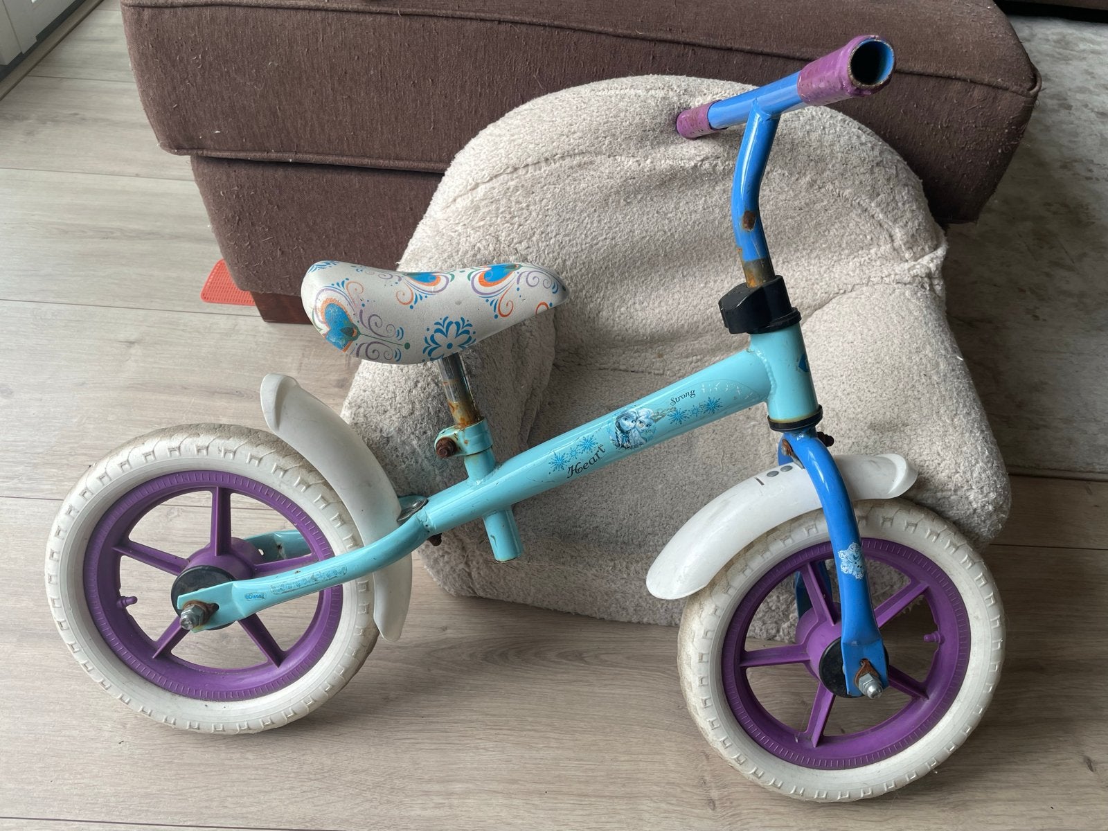 Disney Frozen loopfietsje, Ophalen, Gebruikt, Loopfiets