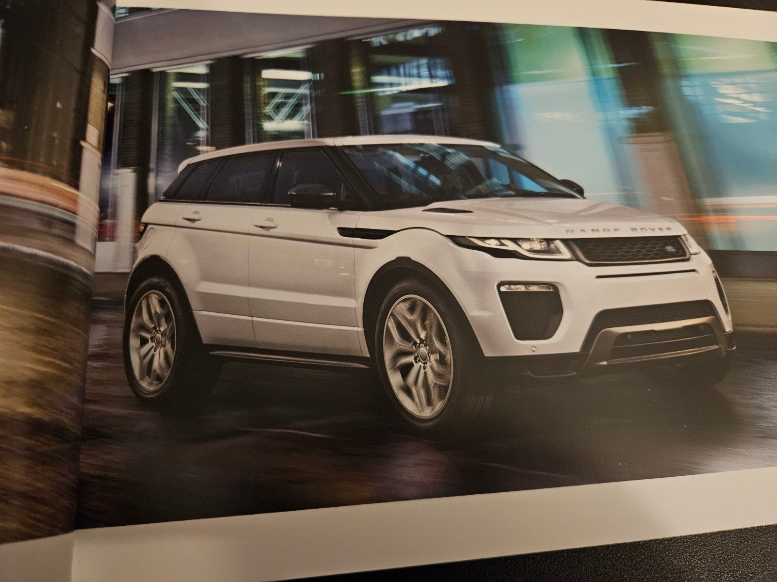 Brochure Range Rover Evoque 2017, Ophalen of Verzenden, Zo goed als nieuw, Overige merken
