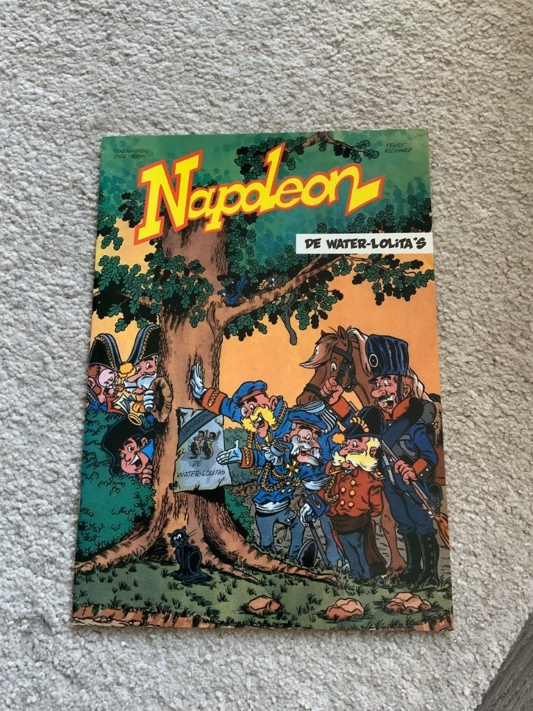 Napoleon - De Water-Lolita's (Dick Heins, 1e druk 1991), Gelezen, Eén stripboek, Ophalen of Verzenden, Dick Heins