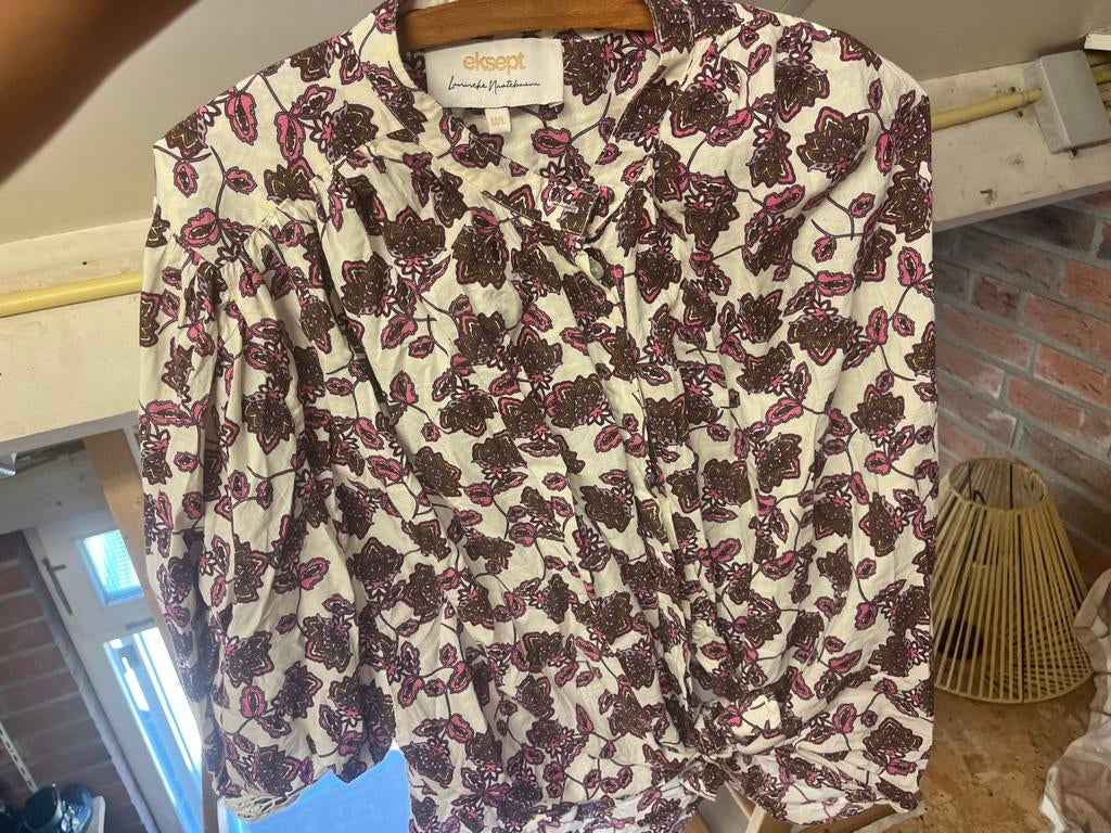 Lonneke Noteborn Blouse bloemen M/L, Kleding | Dames, Blouses en Tunieken, Ophalen of Verzenden, Zo goed als nieuw