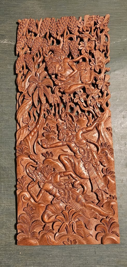 Een houtsnijwerk uit Indonesië, Antiek en Kunst, Kunst | Beelden en Houtsnijwerken, Ophalen, Art deco, 50 - 100 cm, Handgemaakt