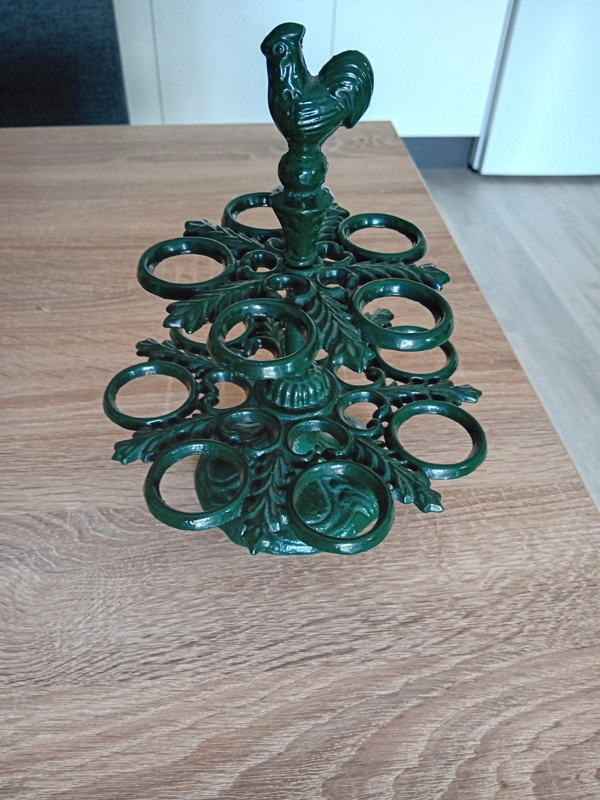 Gietijzeren Eierhouder/ met Haantje voor 12 eieren, Ophalen of Verzenden