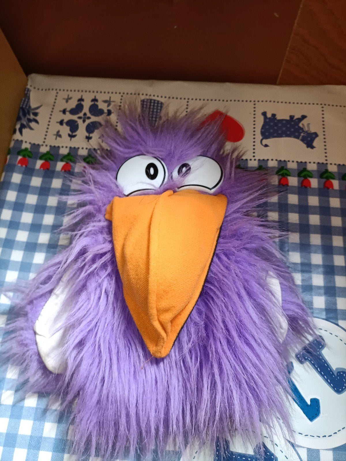Paarse kraai vogel handpop met piepje in snavel Otto Simon, Ophalen of Verzenden, Zo goed als nieuw, Overige typen