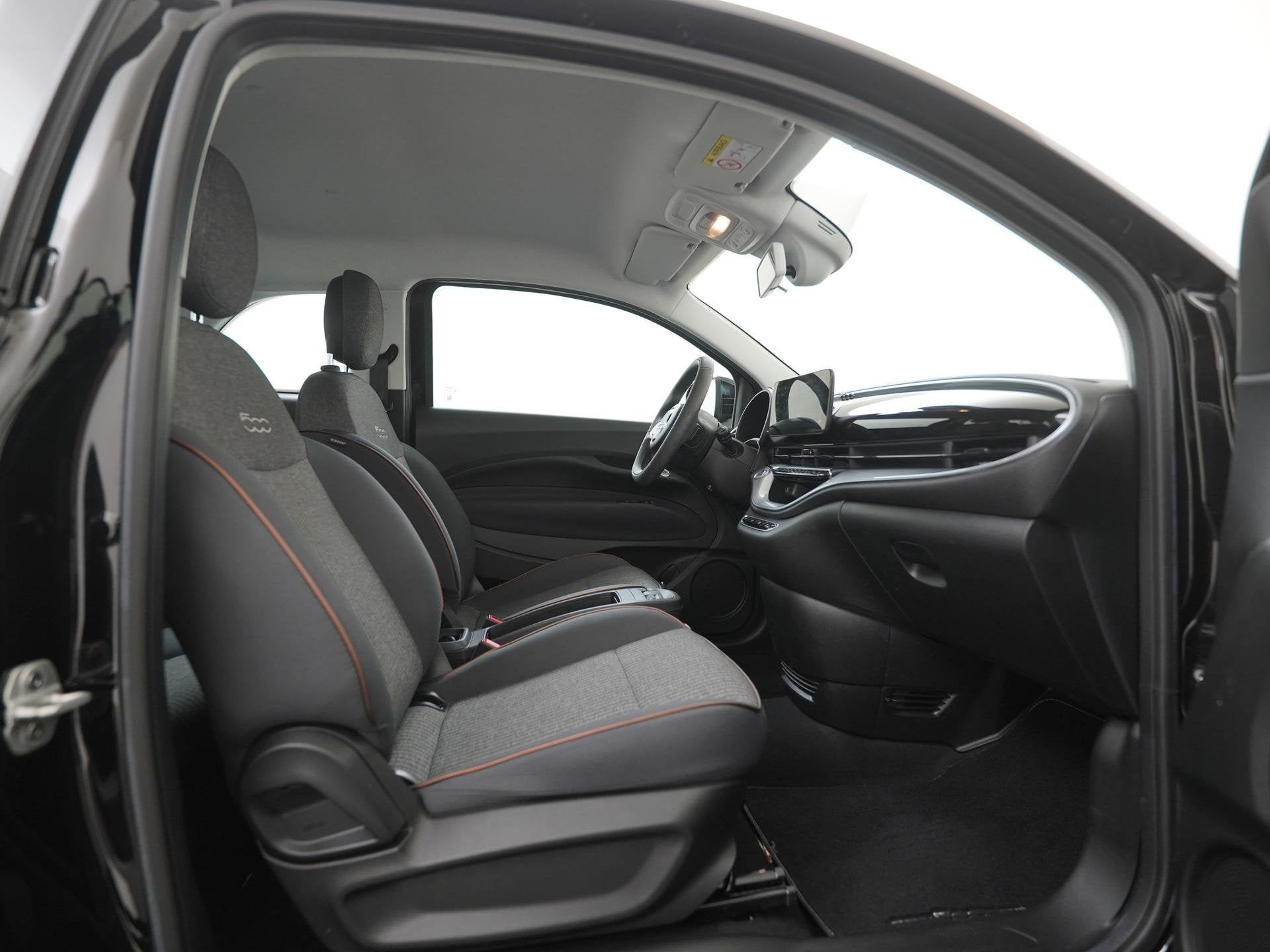 Fiat 500e Icon 42 kWh | SOH 93% | CarPlay | Navigatie | 16", Auto's, 12 maanden, Stof, 93 %, 4 stoelen