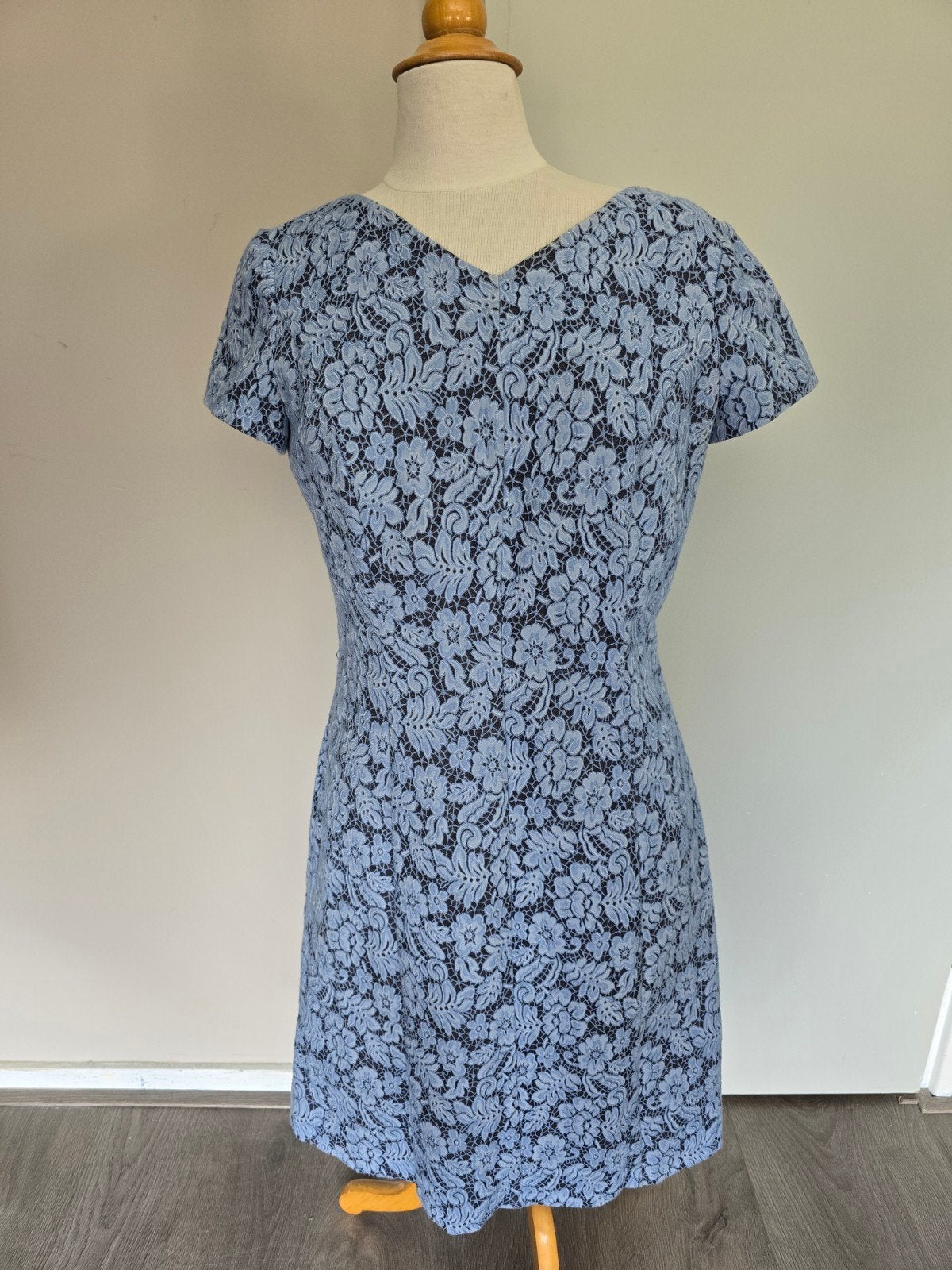 Caroline Biss zomerjurk maat 42, Kleding | Dames, Jurken, Blauw, Maat 42/44 (L), Ophalen of Verzenden, Zo goed als nieuw