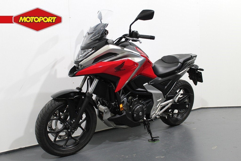 Honda NC 750 X (bj 2021), Bedrijf, Mc.benelux@honda-eu.com, Toermotor, Doornveld 180
B-1731  Zellik, BE