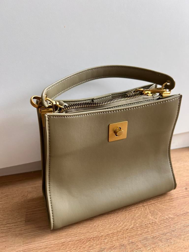 Mooie zara tas Vegan tas kaki tas, Ophalen of Verzenden, Zo goed als nieuw, Groen, Schoudertasje