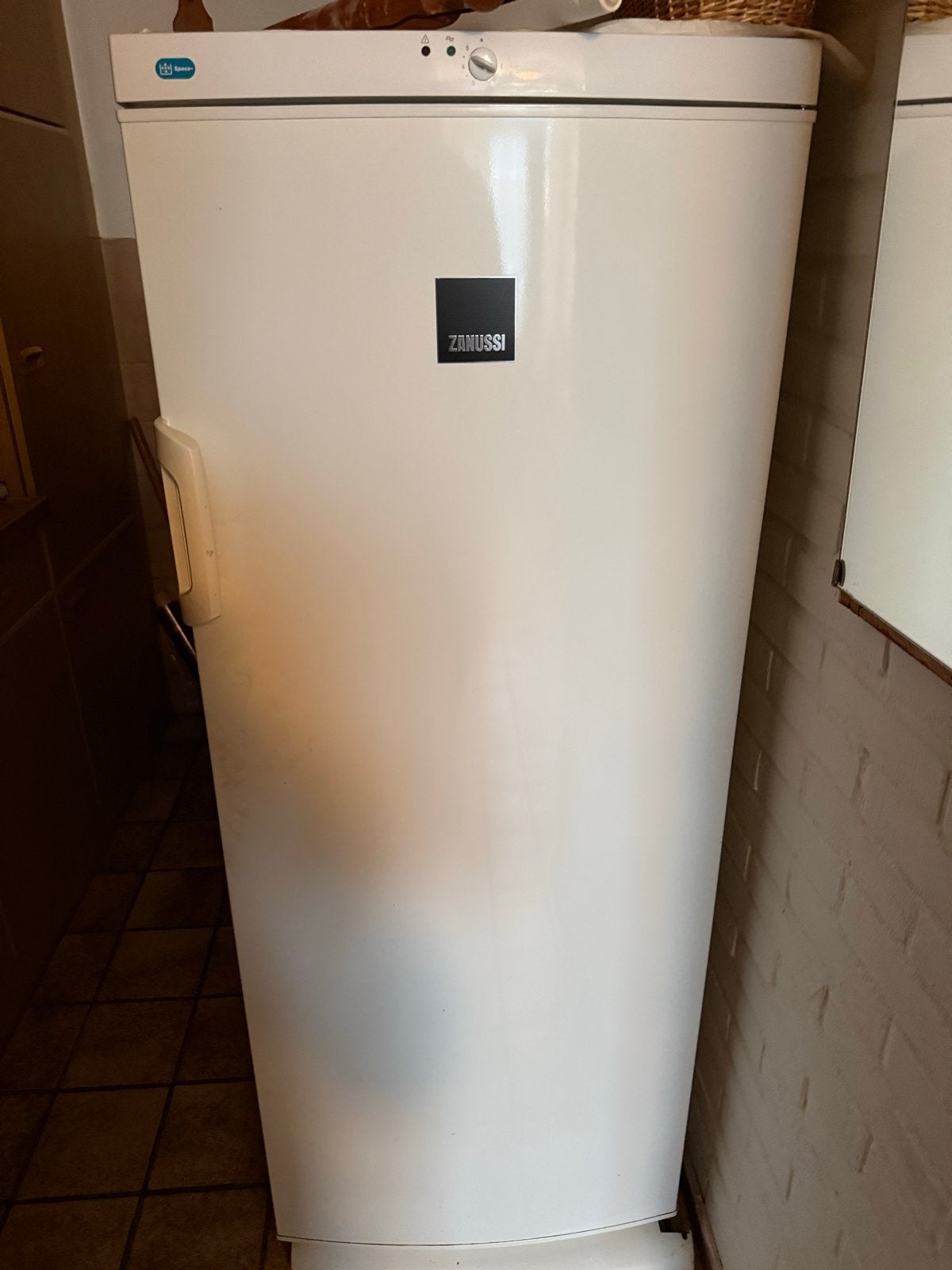Zanussi vriezer - Ruime opslag voor al uw diepvriesproducten, Witgoed en Apparatuur, Koelkasten en IJskasten, Gebruikt, 200 liter of meer