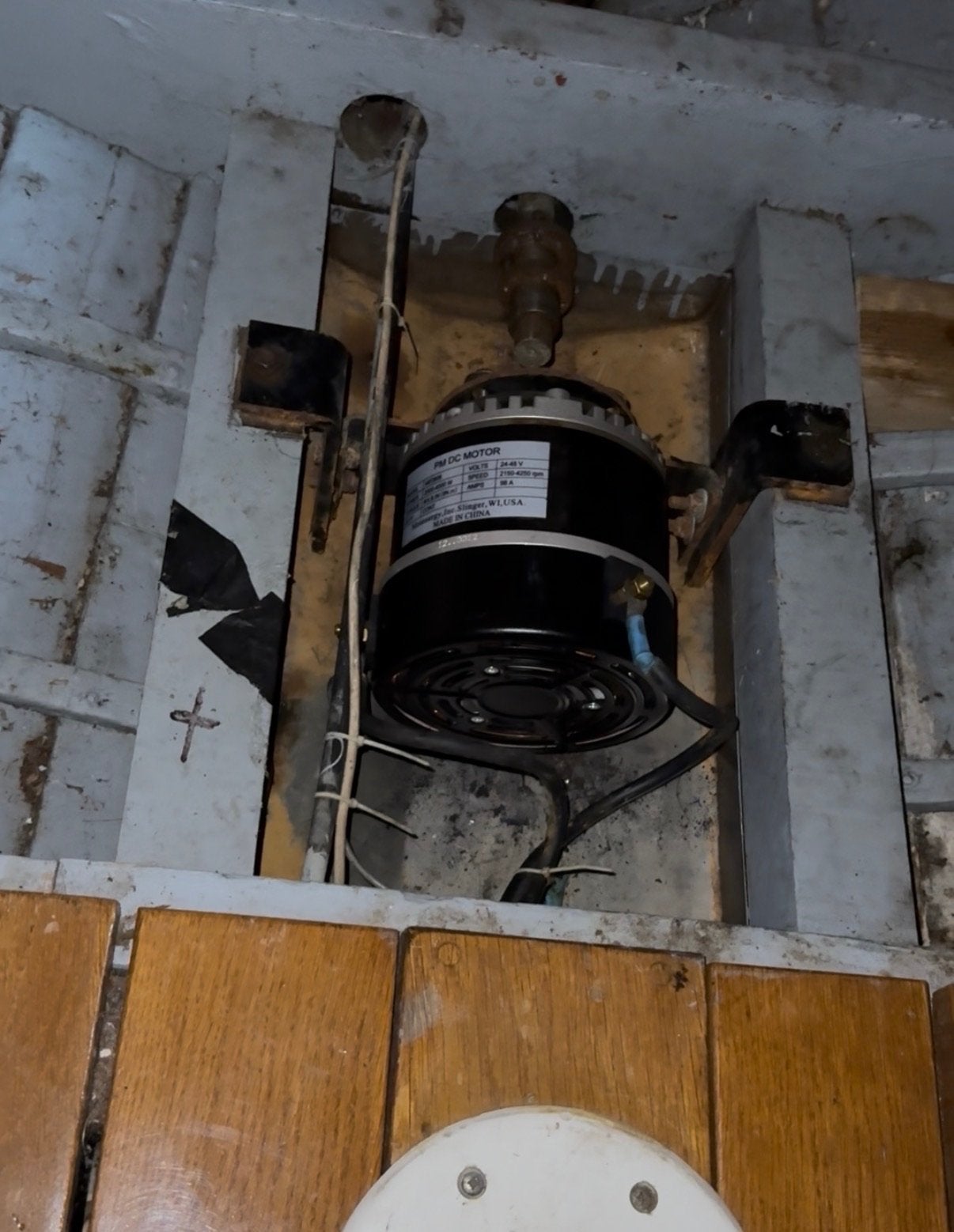 PM DC Motor ME0909 - Elektrische Motor, Doe-het-zelf en Verbouw, Ophalen of Verzenden, Zo goed als nieuw, Elektromotor, 1800 rpm of meer