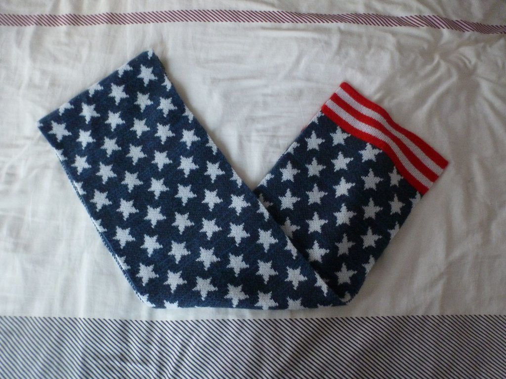 SJAAL sterren BLAUW WIT ROOD -GRATIS zend, Ophalen of Verzenden, Nieuw, Maat 46/48 (XL) of groter, Sjaal