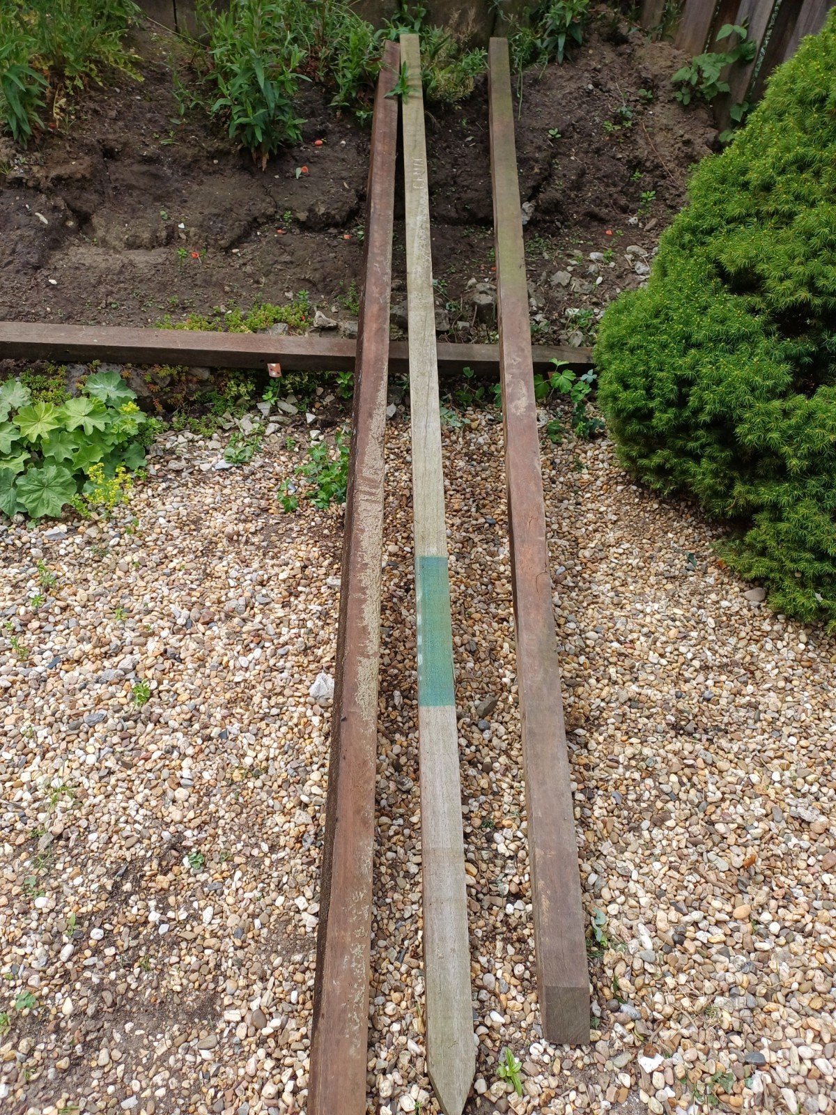 te koop hardhouten palen, Ophalen, 250 cm of meer, Palen