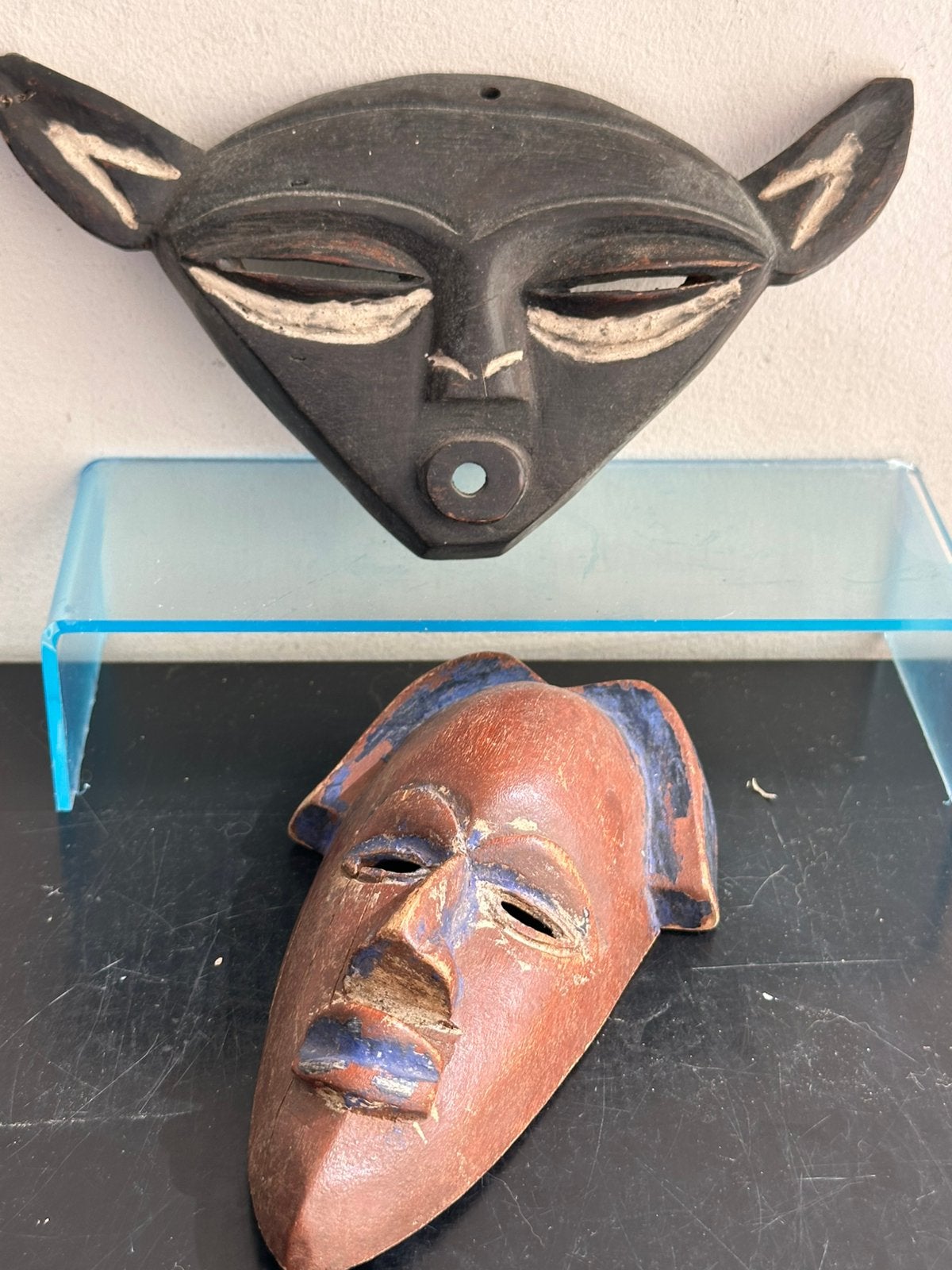Oud houtsnijwerk kleine maskers 1 koop, Ophalen of Verzenden