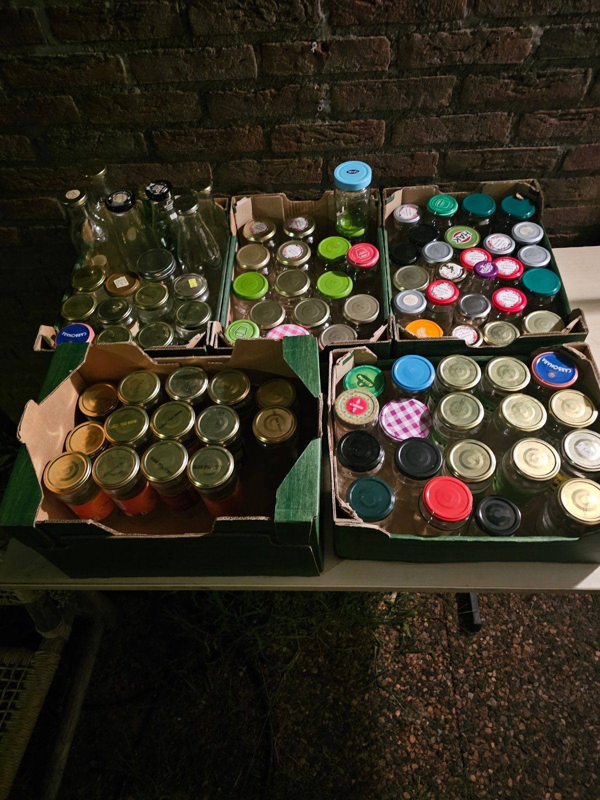90 potjes/flessen netjes en schoon, Ophalen, Zo goed als nieuw, Glas, Pot, Bus of Blik