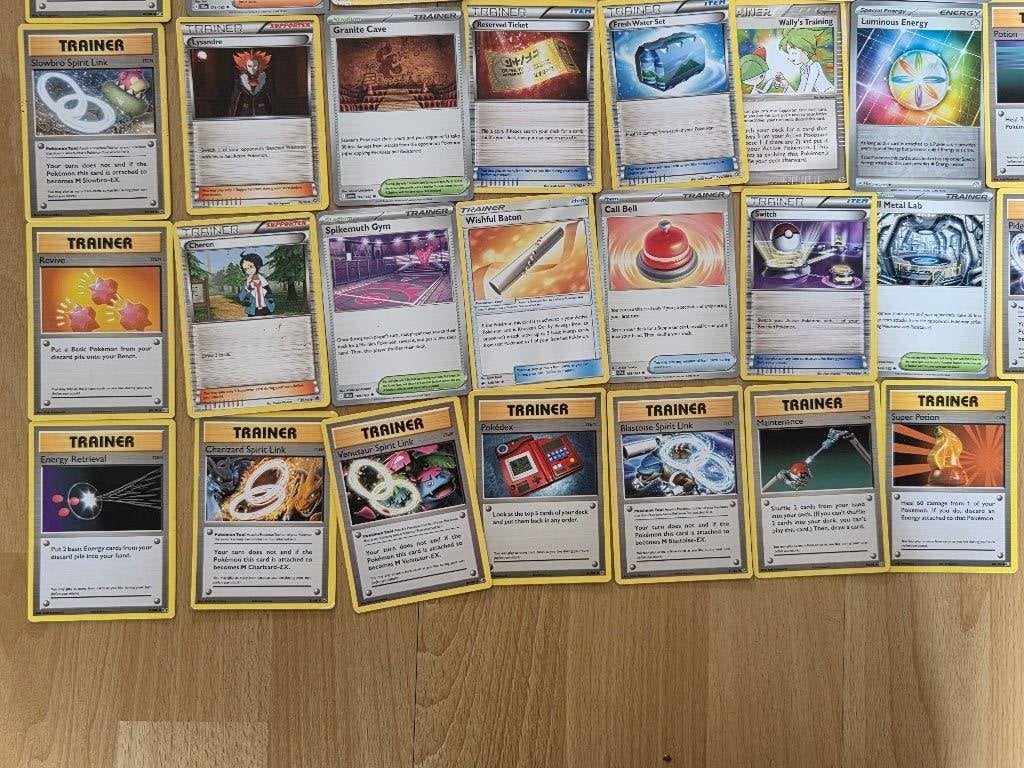 47 trainers van pokemonkaarten, Ophalen of Verzenden, Zo goed als nieuw, Meerdere kaarten