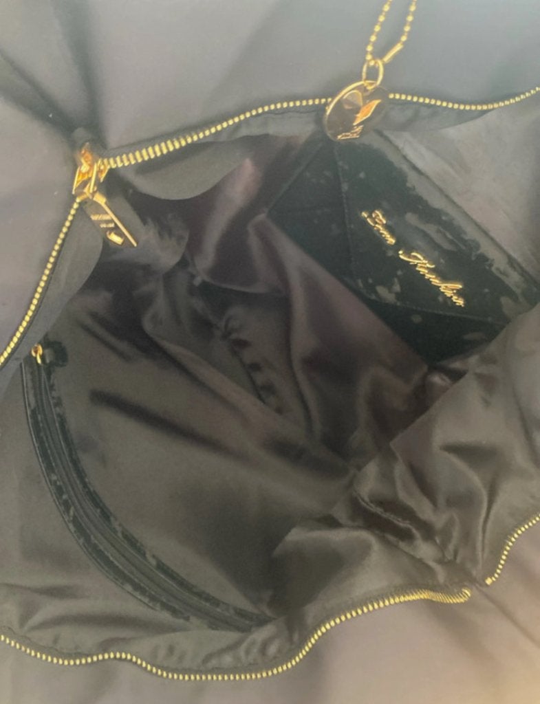 Vintage Moschino nylon Runway print tote bag, Sieraden, Tassen en Uiterlijk, Tassen | Schoudertassen, Overige merken, Gebruikt
