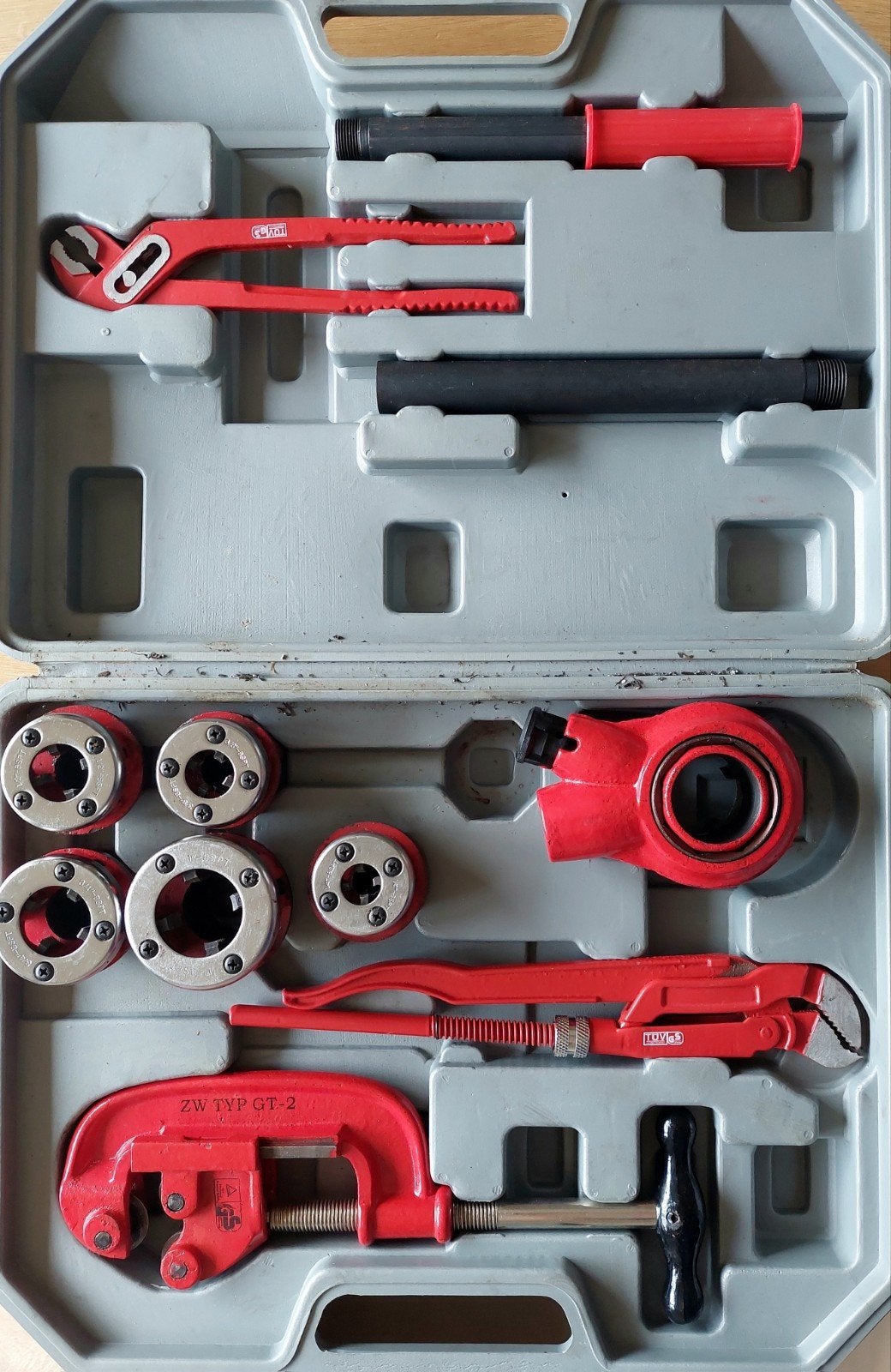 Draadsnijset pijp 1/4" t/m 1" BSPT + pijpsnijder – compleet, Doe-het-zelf en Verbouw, Ophalen, Gebruikt, Gereedschapsset, Overige merken