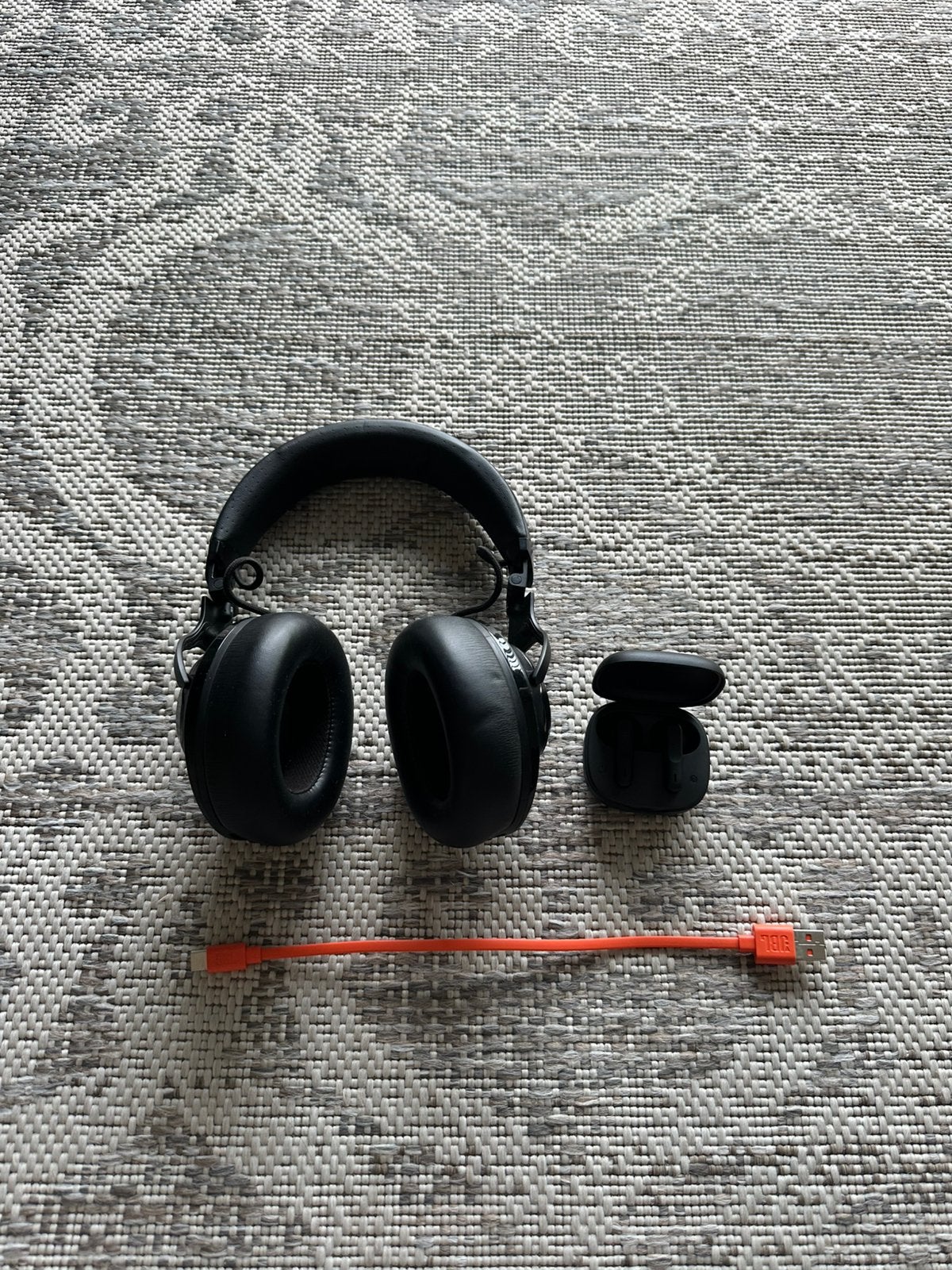 JBL koptelefoon + JBL oortjes + kabel set, Ophalen of Verzenden, Overige merken