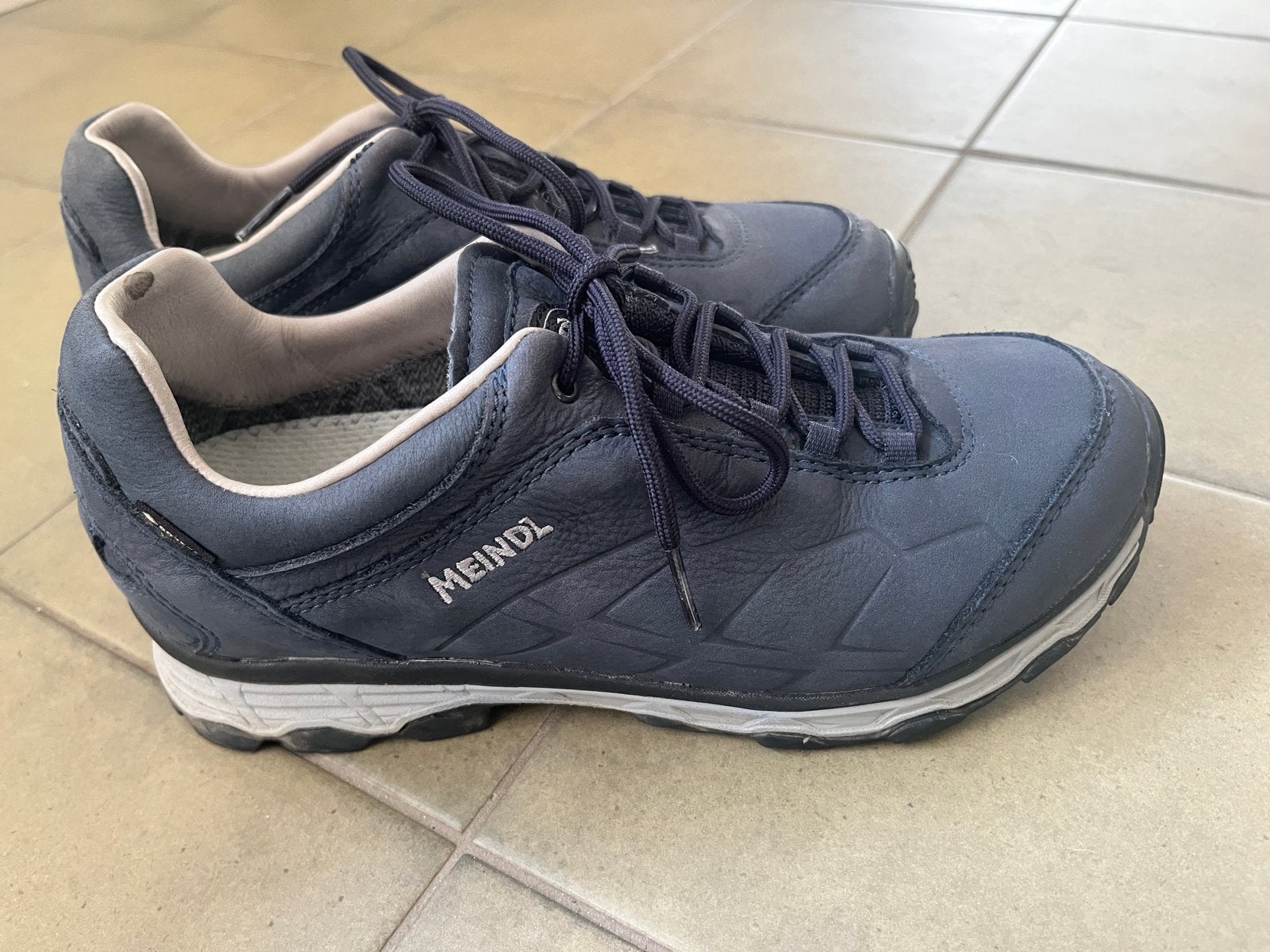 Meindl wandelschoenen, maat 39,5 (zgan), Sport en Fitness, Ophalen of Verzenden, Zo goed als nieuw, Schoenen