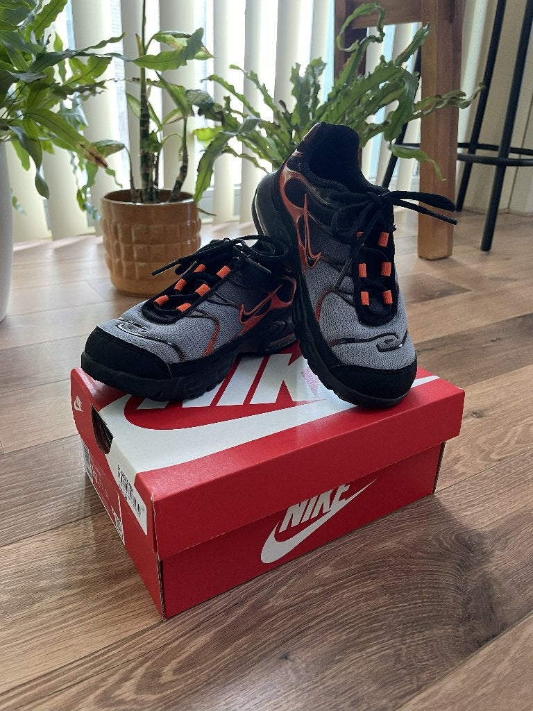 Nike air max plus TD sneaker, Kinderen en Baby's, Ophalen of Verzenden, Zo goed als nieuw, Jordan, Jongen of Meisje