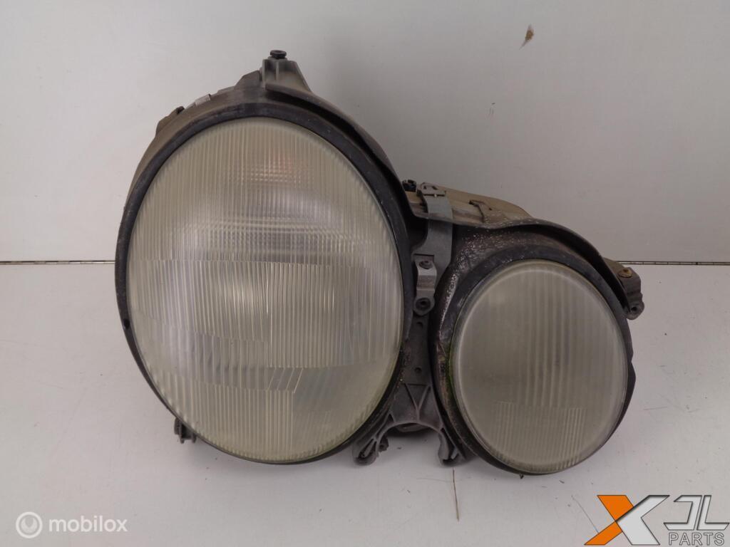 E-KLASSE W210 KOPLAMP FACELIFT RECHTS GEBRUIKT A2108203061, Gebruikt, Mercedes-Benz, Ophalen of Verzenden, Mercedes-Benz