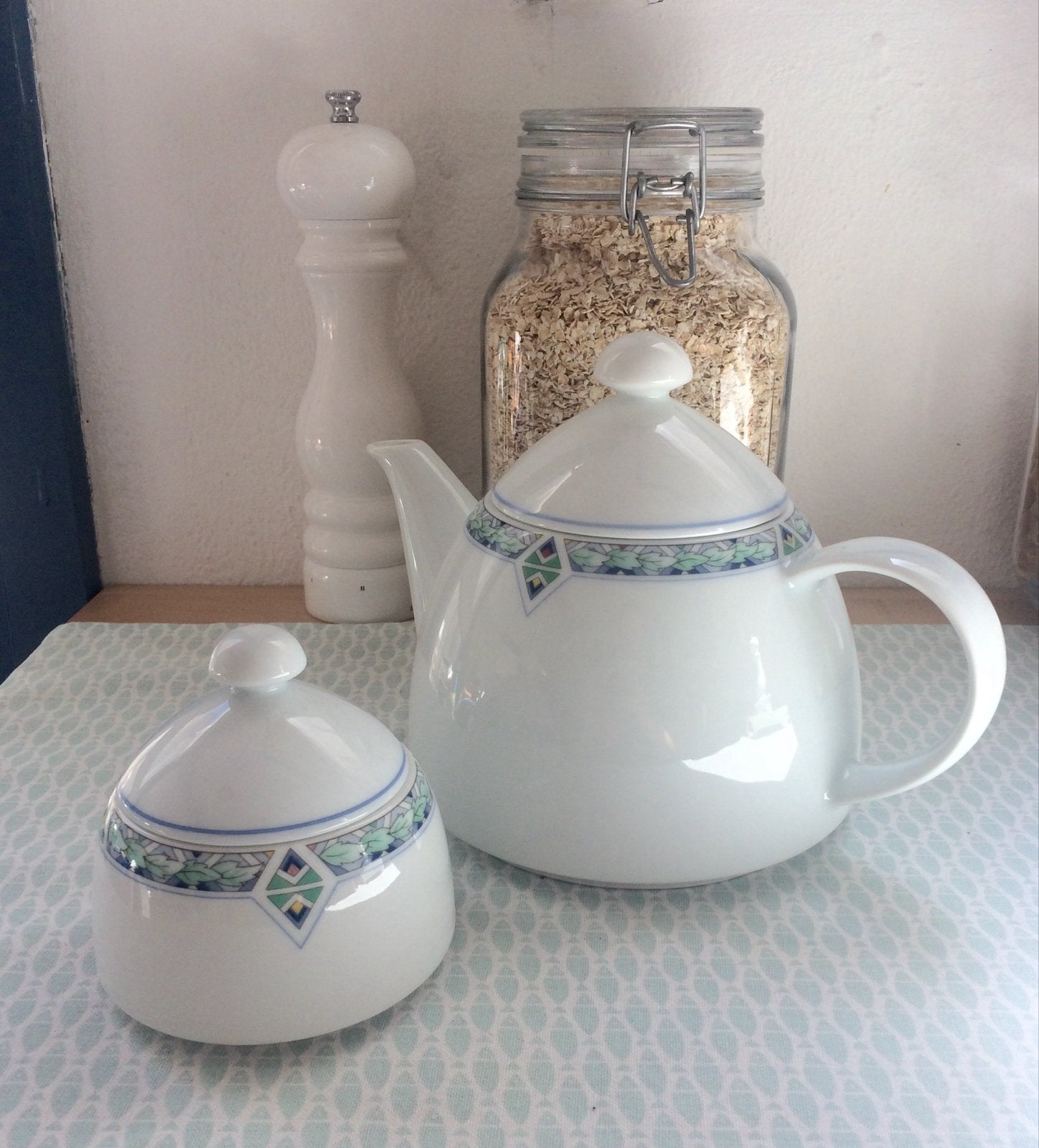 🫖☕️ ZGAN! Arzberg Merison theepot porselein wit met randje, Huis en Inrichting, Keuken | Servies, Ophalen, Overige typen, Zo goed als nieuw