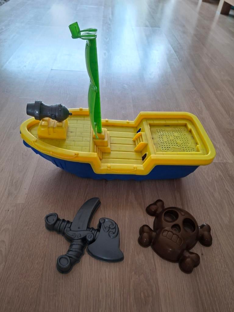 Piratenboot speelgoed met accessoires, Ophalen of Verzenden, Gebruikt, Jongen of Meisje
