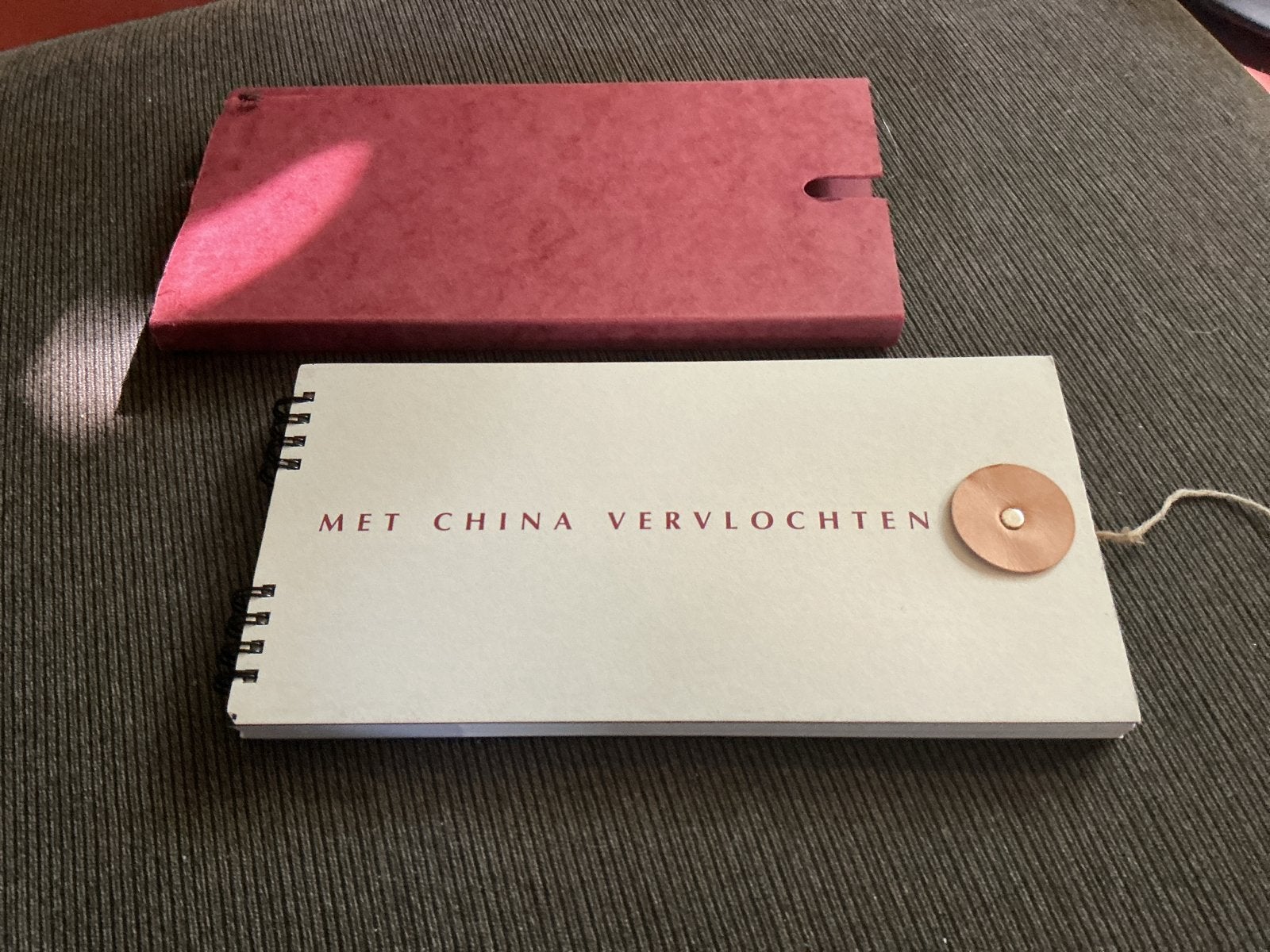 Met China Vervlochten - J.C.J. Haans Handelmaatschappij Tilb, Ophalen of Verzenden, Zo goed als nieuw, Nederland
