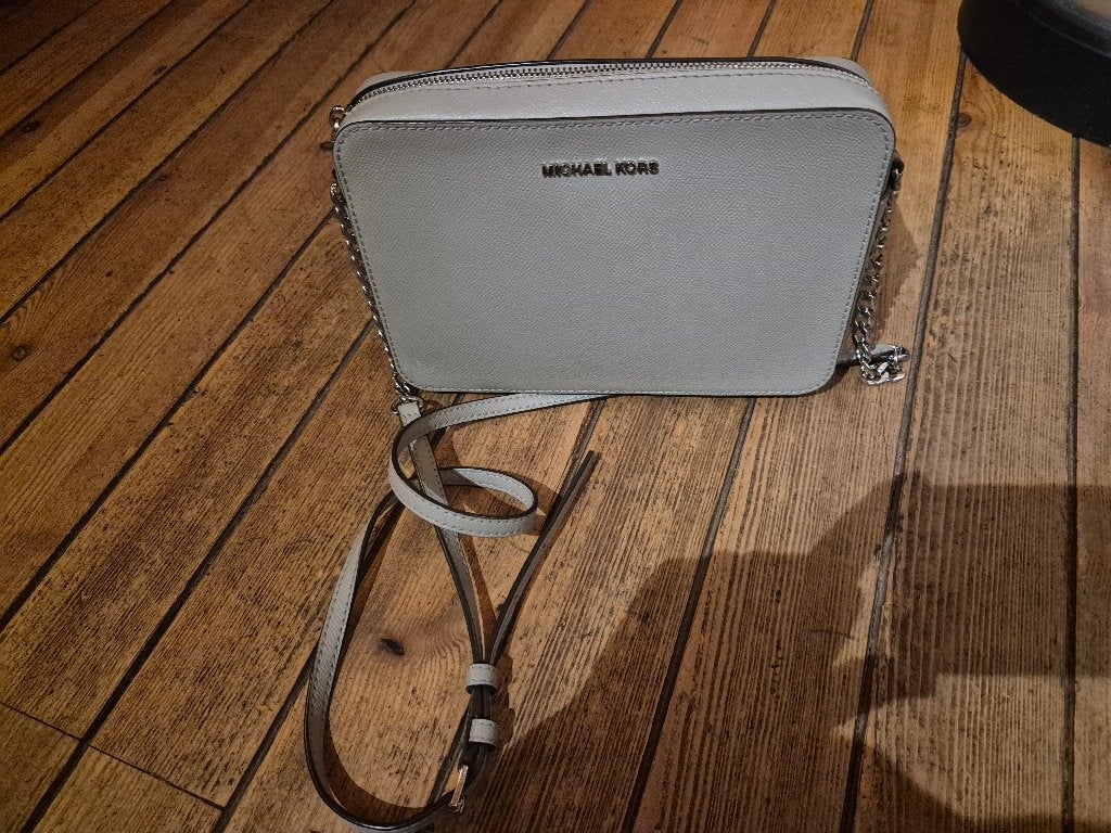 Michael Kors tas, Sieraden, Tassen en Uiterlijk, Tassen | Damestassen, Ophalen of Verzenden, Gebruikt, Grijs, Schoudertasje