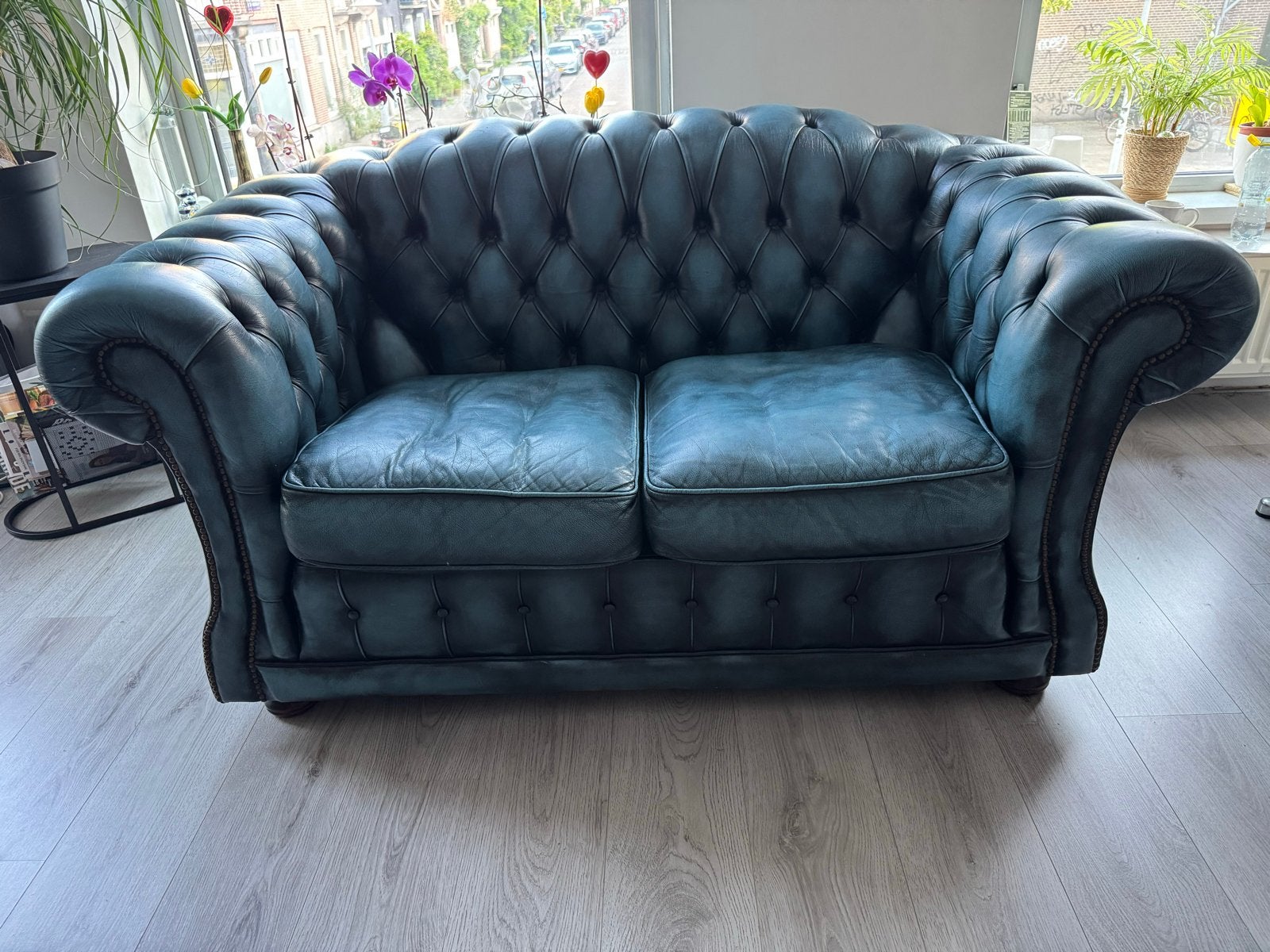 Chesterfield 2-zits bank in blauw leer, Ophalen, Gebruikt, 150 tot 200 cm, Tweepersoons
