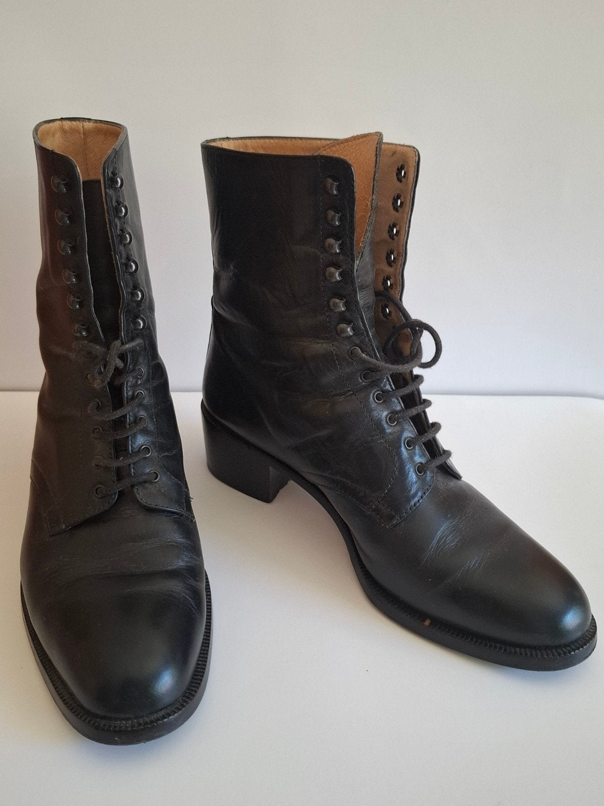 Zwarte leren veterlaarzen - Maat 38.5 - Made in Italy, Kleding | Dames, Ophalen of Verzenden, Zo goed als nieuw, Zwart, Hoge laarzen