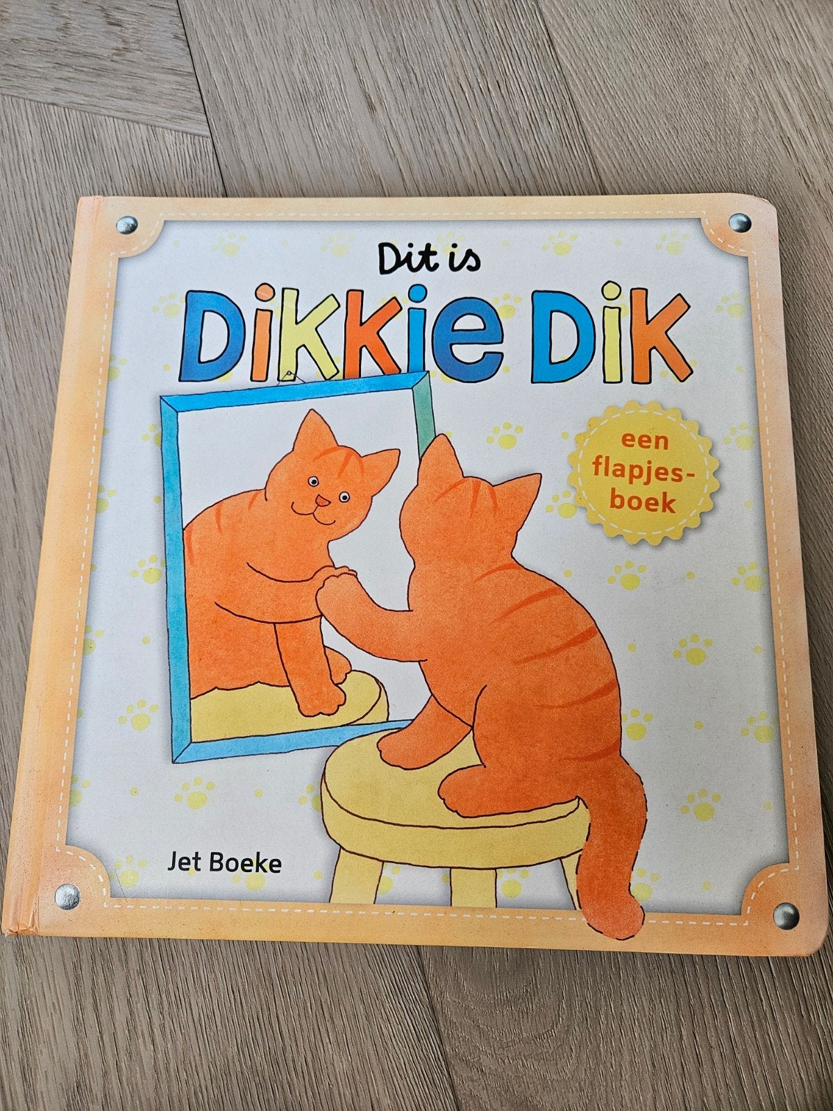 Dit is Dikkie Dik - Flapjesboek (Gebruikt), Boeken, Gelezen, Jet Boeke, Ophalen of Verzenden, Uitklap-, Voel- of Ontdekboek