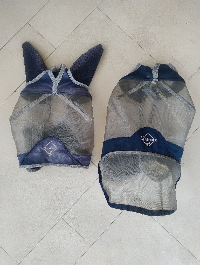 Vliegenmaskers LeMieux maat M, Dieren en Toebehoren, Ophalen of Verzenden, Gebruikt